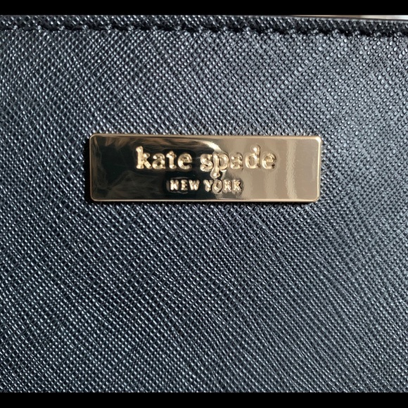 Kate Spade Tote - Picture 4 of 8